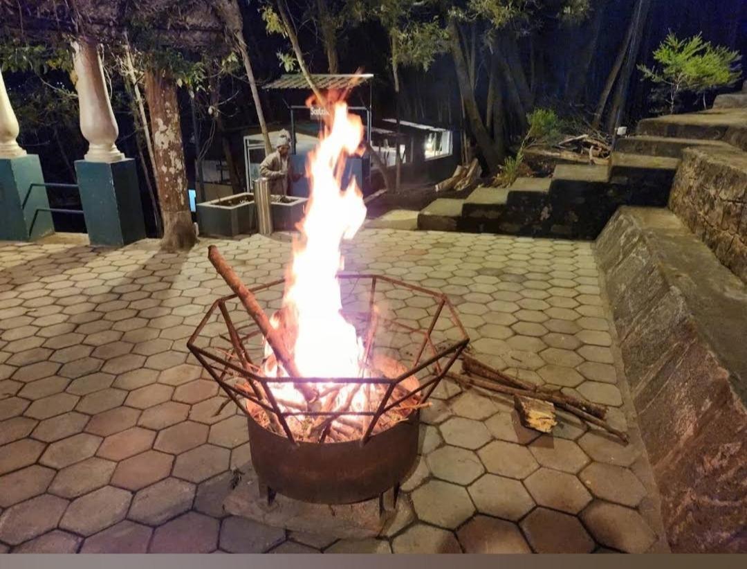 The Den By Trees Hotel Kotagiri Luaran gambar